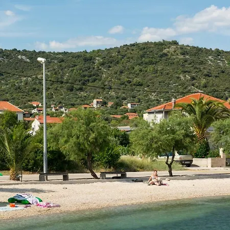 Stjepan Apartment Vinisce